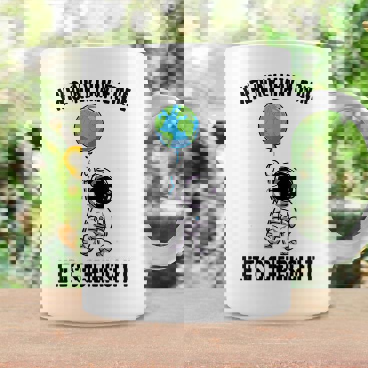 Planets We Only Have One Let's Cherish It 宇宙飛行士 コーヒーマグ ギフトのアイデア