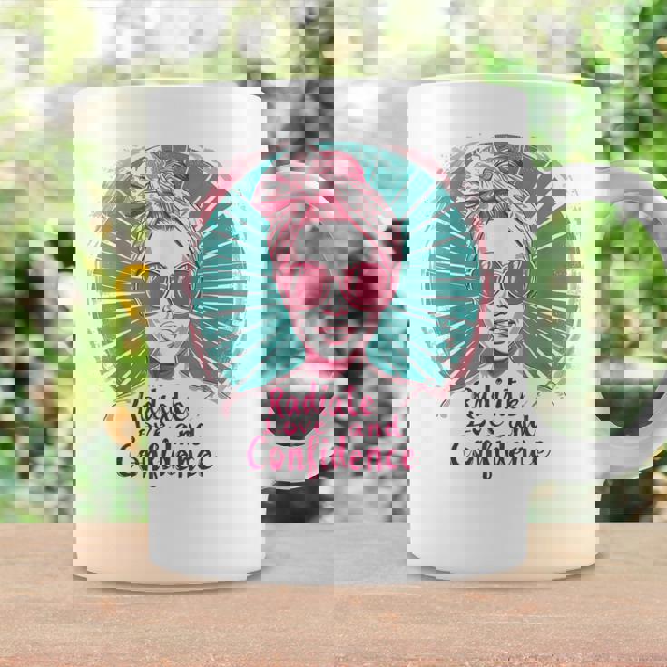 Radiate Love And Confidence Body Positive レトロ ポップアート コーヒーマグ ギフトのアイデア