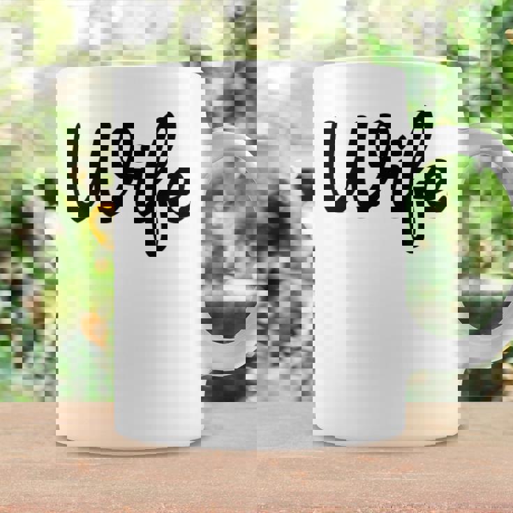 【Wife】妻 嫁 奥さん シンプル おしゃれ 英語 英文字 夫婦お揃い 結婚祝い カップル ペアルック おもしろ ペア コーヒーマグ ギフトのアイデア