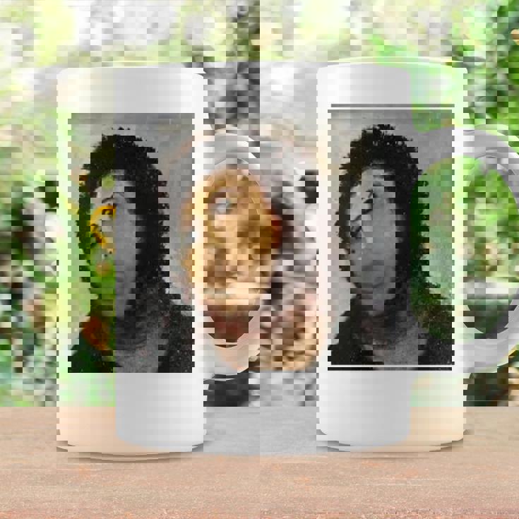 【キリスト画】おばあさんが勝手に修復した教会の壁画が人気爆発 長袖tシャツ コーヒーマグ ギフトのアイデア