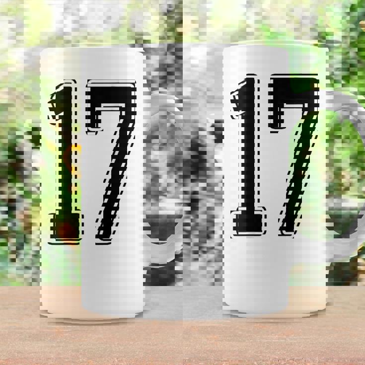 【バックプリント・背中側】17 数字 背番号 ユニフォーム ナンバー【ブラック／黒の文字】スポーツ 野球 サッカー 部活 コーヒーマグ ギフトのアイデア