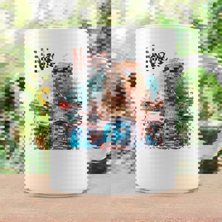 おかしなカピバラがドラムを奏でる コーヒーマグ ギフトのアイデア