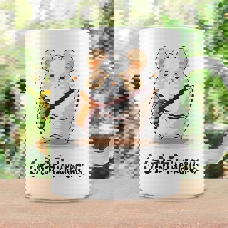 かわいいけど危険な面白いハムスター空手 コーヒーマグ ギフトのアイデア