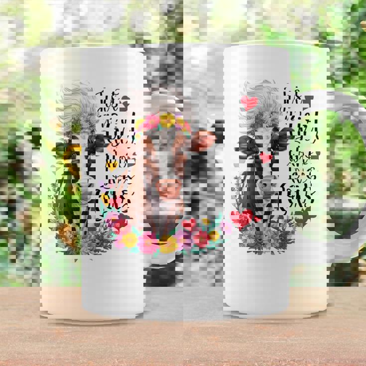 かわいい牛 ただの牛を愛する少女 長袖tシャツ コーヒーマグ ギフトのアイデア