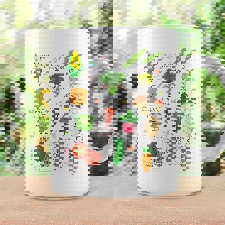 かわいい野菜 かわいい野菜 ヘルシーフード 食べる ビーガン コーヒーマグ ギフトのアイデア