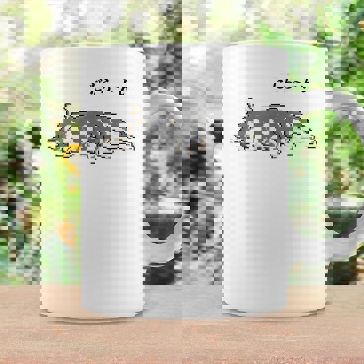 だらーんとくつろいでいる黒柴 柴犬のドット絵 コーヒーマグ ギフトのアイデア