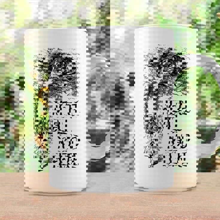 みんな怒ってるよ不思議の国のアリス コーヒーマグ ギフトのアイデア