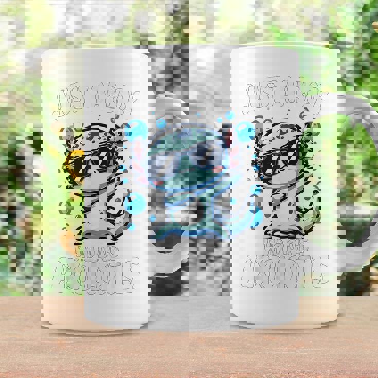 アホロートルを愛するjust A Boy コーヒーマグ ギフトのアイデア