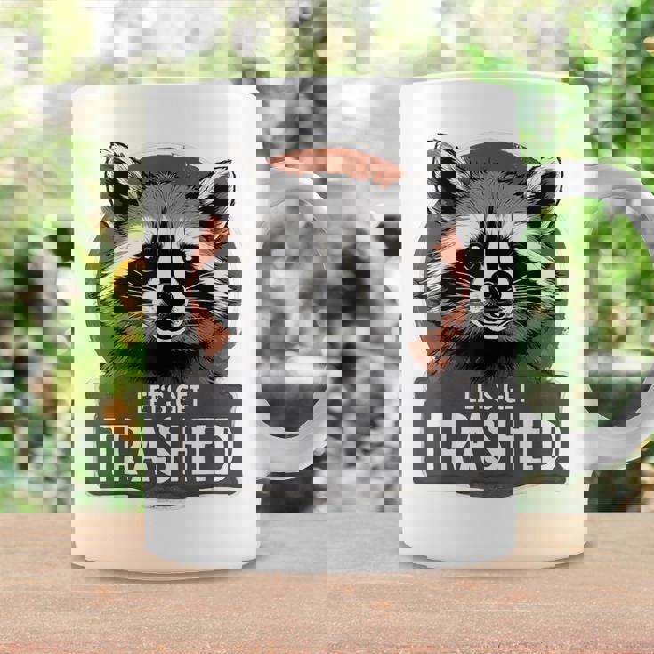 アライグマコスチュームtシャツ グルービー Let's Get Trashed コーヒーマグ ギフトのアイデア