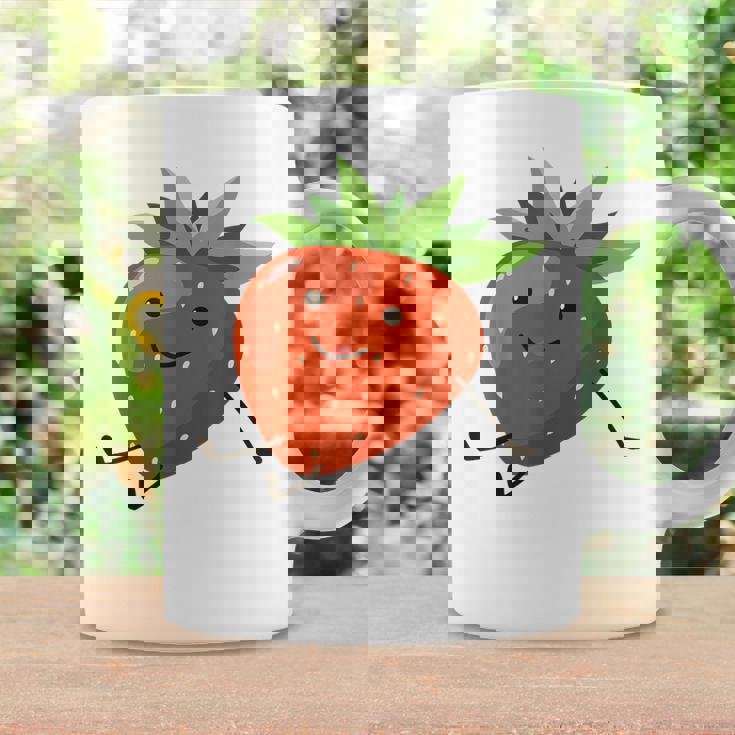 イチゴのハロウィンコスチューム かわいい怠惰なイチゴの果実 コーヒーマグ ギフトのアイデア