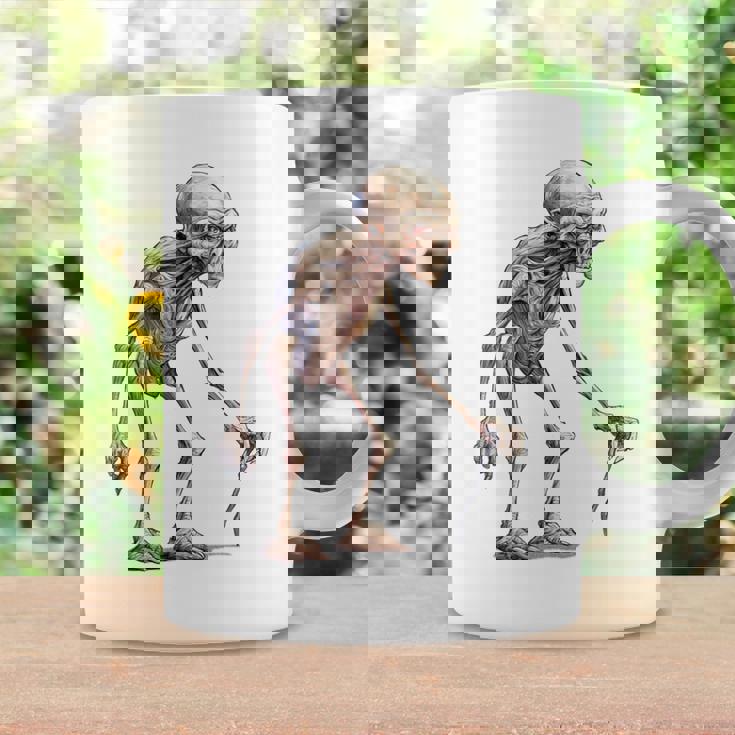 エイリアン スケルトン クリーチャー 松葉杖 スティック コーヒーマグ ギフトのアイデア