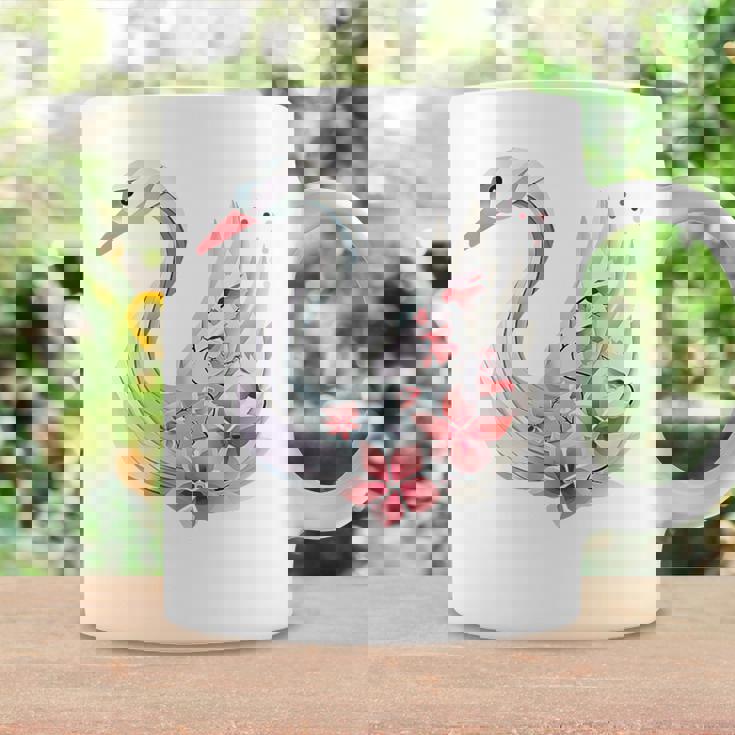 エレガントな白鳥の花 コーヒーマグ ギフトのアイデア