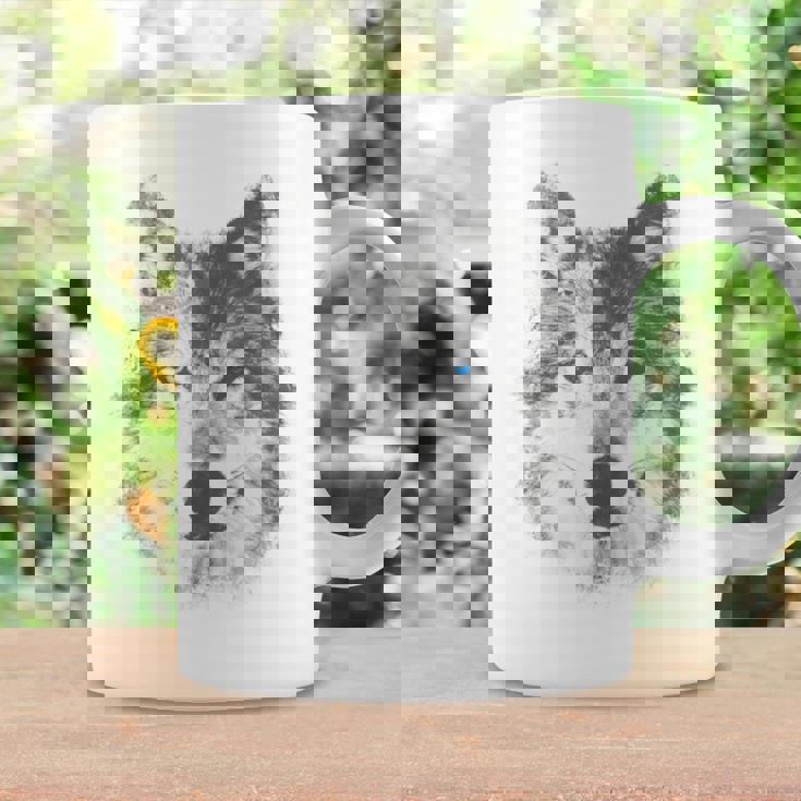 オオカミの顔 青い目 美的スマッジアートスタイル 野生動物 コーヒーマグ ギフトのアイデア