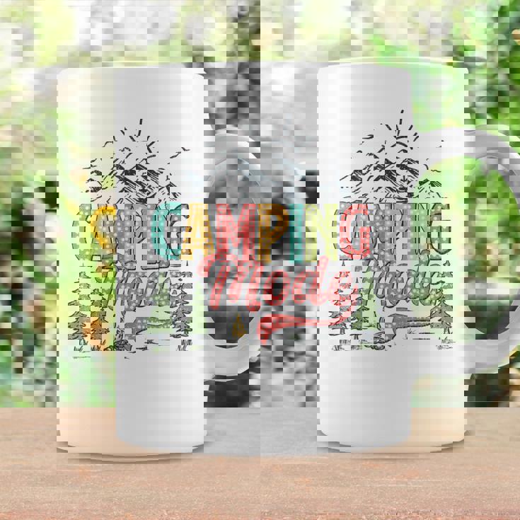 キャンプモード おもしろキャンパー 自然愛好家 スカウト ハローサマー コーヒーマグ ギフトのアイデア
