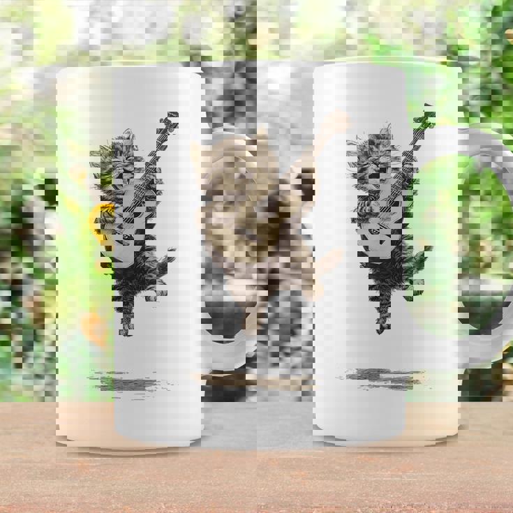ギターを弾く面白い猫 面白いギター猫 コーヒーマグ ギフトのアイデア