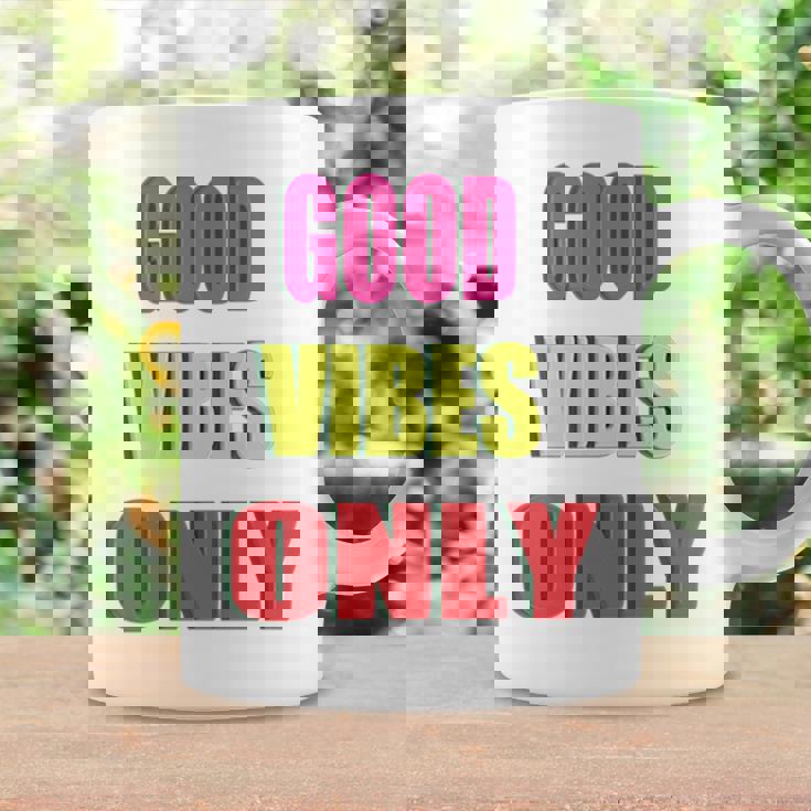 グッド・バイブス・オンリー 長袖tシャツ コーヒーマグ ギフトのアイデア