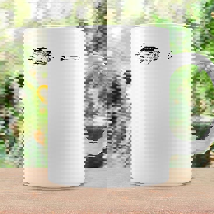 グラフィックフライフィッシングフックライン フィッシュマグロ コーヒーマグ ギフトのアイデア