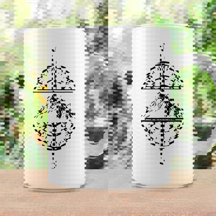 コンパス ローズ マウンテン シーン 自然 恋人 ハイキング バックパッキング コーヒーマグ ギフトのアイデア