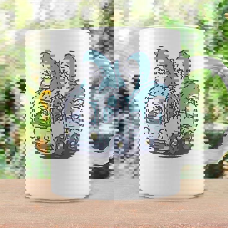 サメがたくさんトラックに コーヒーマグ ギフトのアイデア