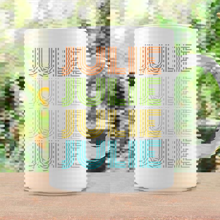 ジュリーという名前の人に代わってジュリー 長袖tシャツ コーヒーマグ ギフトのアイデア