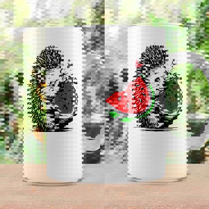 スイカの誕生日を食べるキュートで愛らしいハリネズミ コーヒーマグ ギフトのアイデア