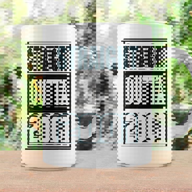 ストレイト・アウタ 2001 バースデー 2001 年生まれ 2001 ヴィンテージ コーヒーマグ ギフトのアイデア