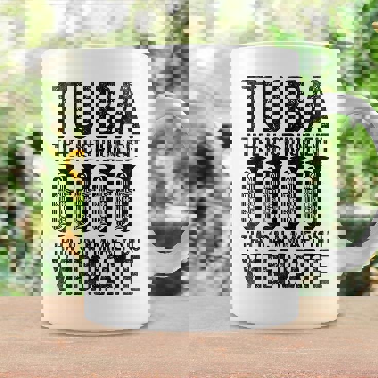 チューバ 振動させる楽器 ミュージシャン チューバ コーヒーマグ ギフトのアイデア
