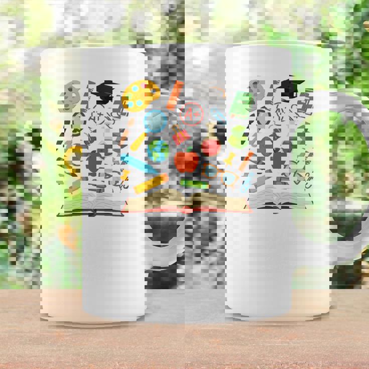 ティーチングアシスタント 学校初日 男性 女性 長袖tシャツ コーヒーマグ ギフトのアイデア