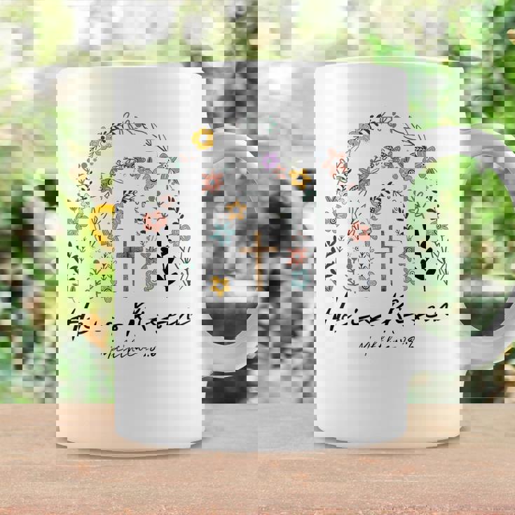 ヒ・イズ・ライゼン・フラワーズ・レインボー・ジーザス コーヒーマグ ギフトのアイデア