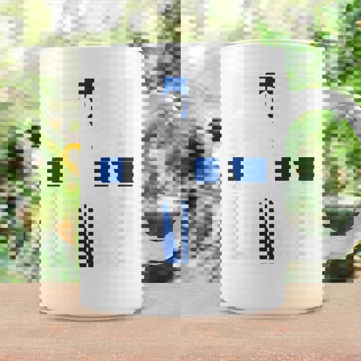 フィンランドサッカーファンジャージ コーヒーマグ ギフトのアイデア