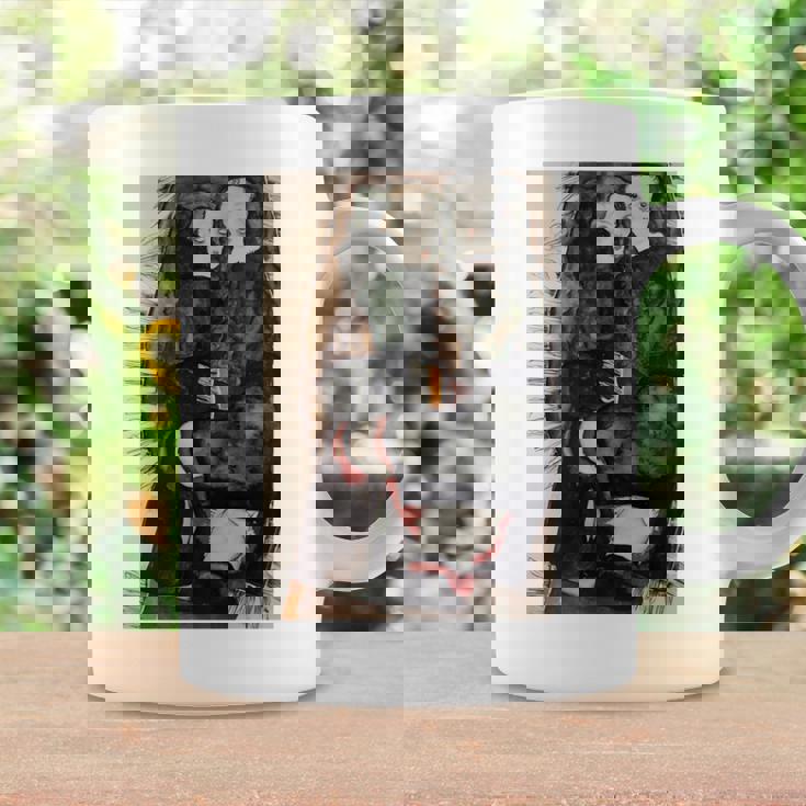 フリンジ付きの毛布の上の二人の女の子 エゴン・シーレ作 1911 長袖tシャツ コーヒーマグ ギフトのアイデア