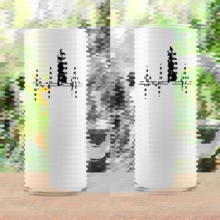 マイ・ハート・ビーツ・フォー・コントラバス・ハートビート コーヒーマグ ギフトのアイデア