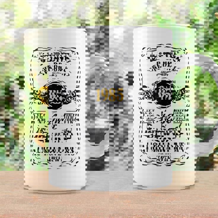 レジェンドは1985年に誕生した37歳の男性の誕生日 コーヒーマグ ギフトのアイデア