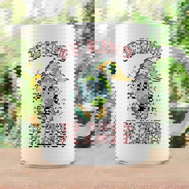 レトロ グルービー Be Kind To Your Planet Earth Day 70年代 80年代 4月 コーヒーマグ ギフトのアイデア