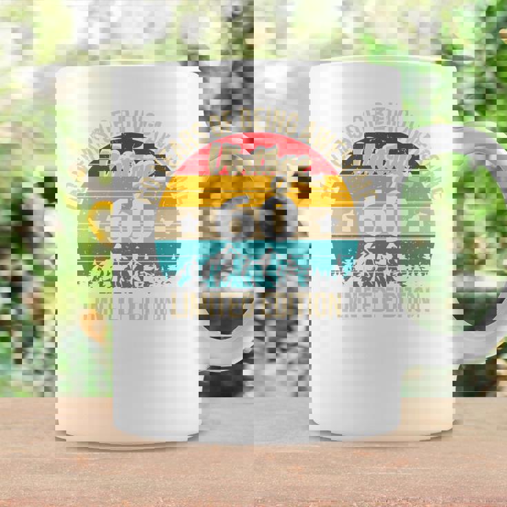 レトロ ヴィンテージ 60歳 誕生日プレゼント 60年間の素晴らしさ 長袖tシャツ コーヒーマグ ギフトのアイデア