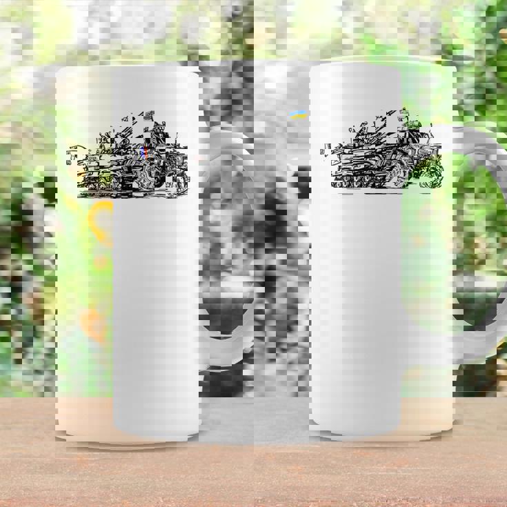 ロシアのbmpを盗むウクライナの農家 ウクライナを支援 コーヒーマグ ギフトのアイデア