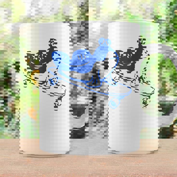 ロングボードライダーのためのミニマルアート。ボード上のマッドスキッパー。 コーヒーマグ ギフトのアイデア