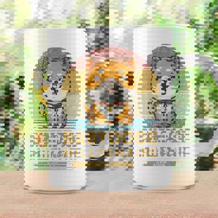 ヴィンテージ 面白い Baby Doge Millionaire Miner Baby Doge 長袖tシャツ コーヒーマグ ギフトのアイデア