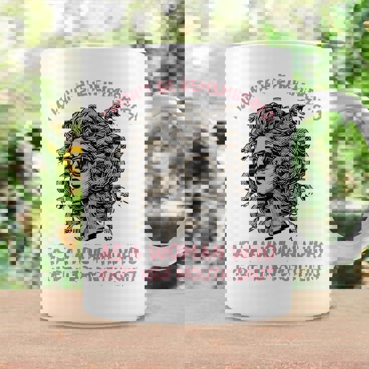 口を閉じた女として 記憶されない コーヒーマグ ギフトのアイデア