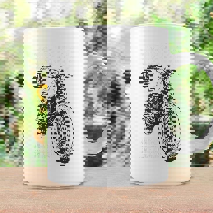 古希祝い バイク好き 車好き 父 男性 女性 クラシックバイク 70歳 I'm Not Old I'm Classic コーヒーマグ ギフトのアイデア