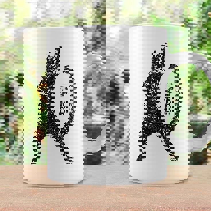 太極拳の練習をしている陽気な猫 陰陽 コーヒーマグ ギフトのアイデア