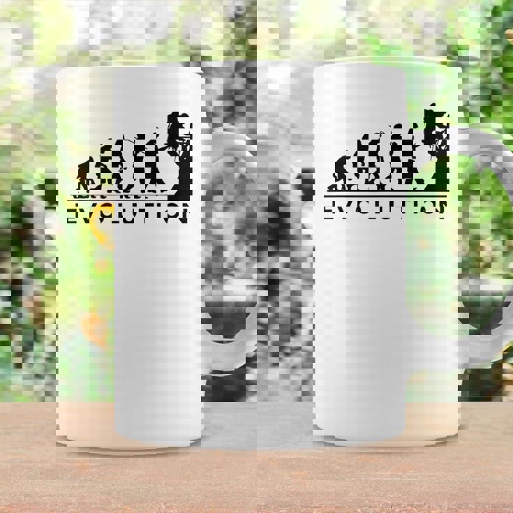 山愛好家 山登り好きにお勧めの面白い進化論 登山家のオシャレなイラスト コーヒーマグ ギフトのアイデア