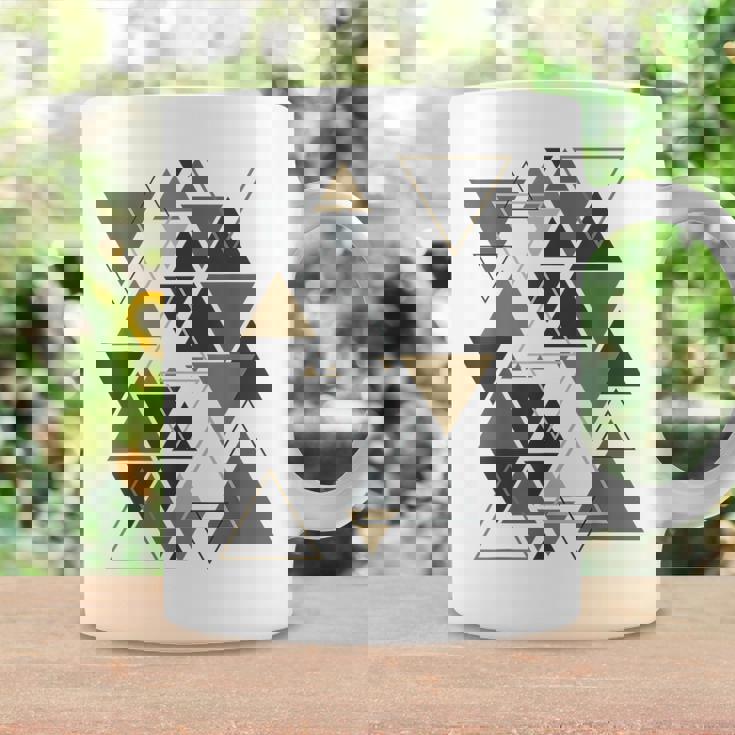 幾何学図形 抽象 モダンアート ヴィンテージ 三角形 コーヒーマグ ギフトのアイデア