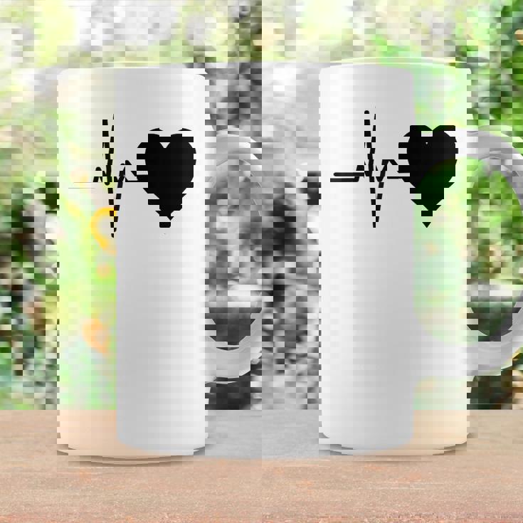 心電図のパターン ハートカラー ブラック コーヒーマグ ギフトのアイデア