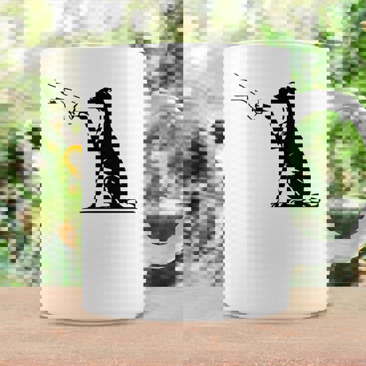 手を持つかわいいウィペット、ウィペットのママ コーヒーマグ ギフトのアイデア