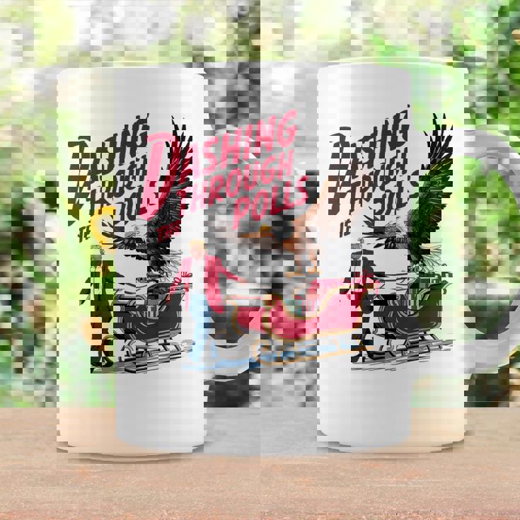 投票を駆け抜ける 面白い選挙結果 トランプ クリスマス コーヒーマグ ギフトのアイデア