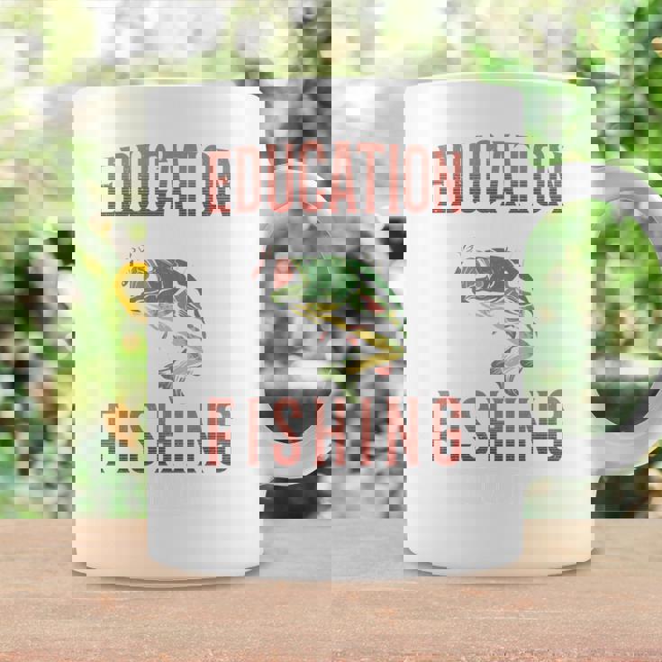 教育は重要ですが、釣りは重要です 面白い 長袖tシャツ コーヒーマグ ギフトのアイデア