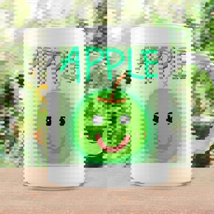 日本 りんご 青りんご かわいい 笑顔 コーヒーマグ ギフトのアイデア