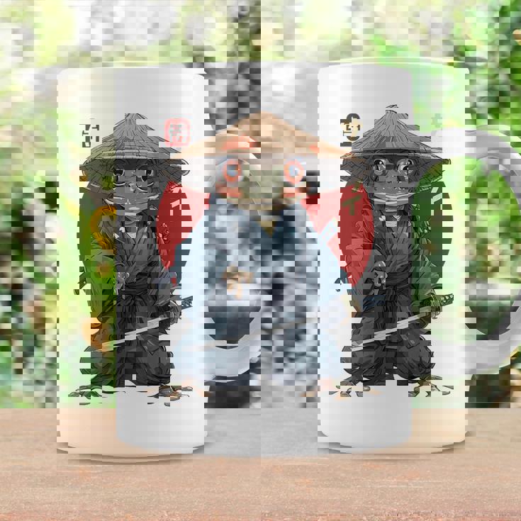 日本の侍カエルの戦士浮世サムライヒキガエルバックプリント。 コーヒーマグ ギフトのアイデア