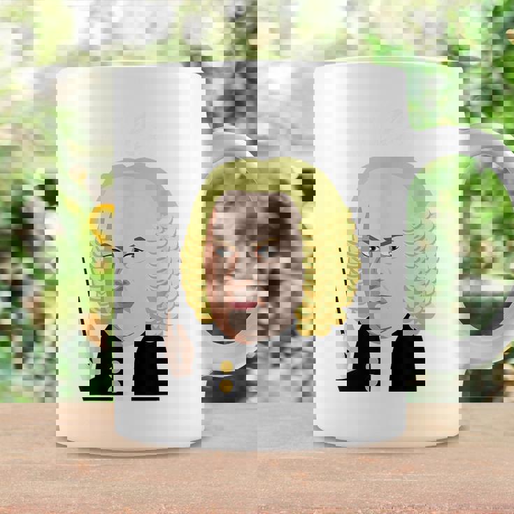 楽しい音楽コンダクターシャツ クールバッハ クラシカル音楽作曲家 コーヒーマグ ギフトのアイデア